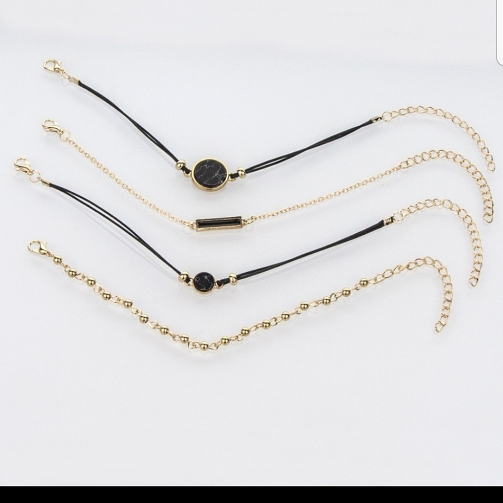 Set of 4 bracelets - Picture 3 of 3